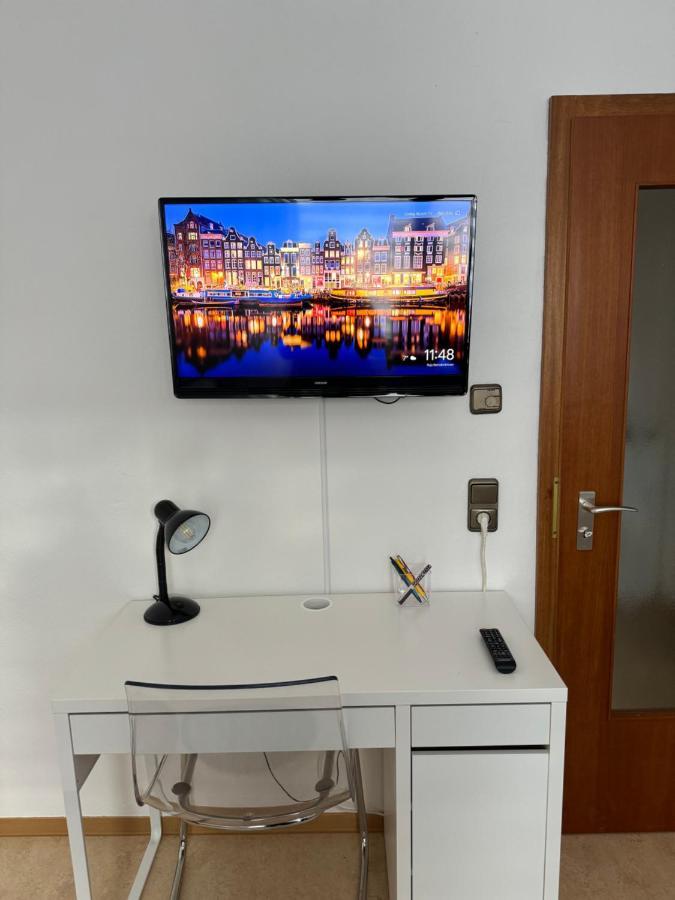 Schoenes, Friedliches Zimmer Daire Augsburg Dış mekan fotoğraf